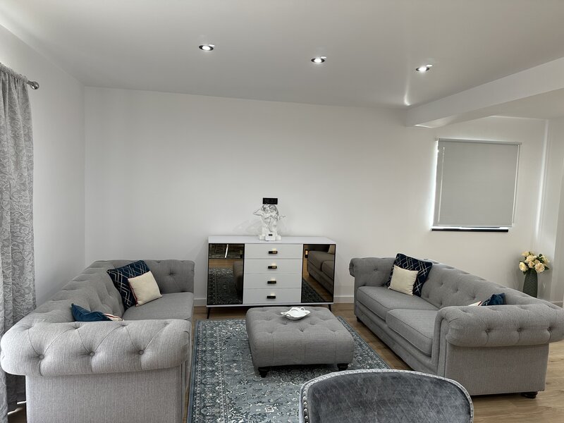 Tunari, Complex Paris Residence