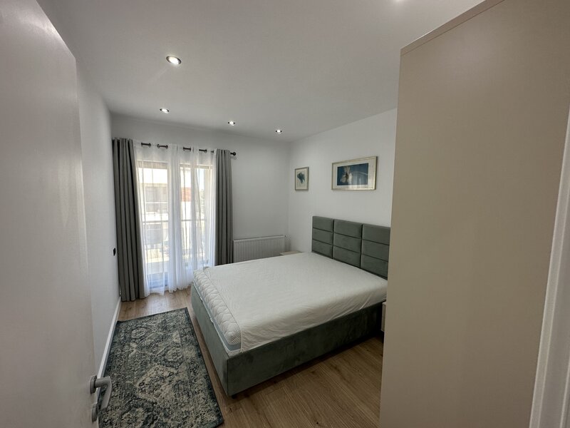 Tunari, Complex Paris Residence