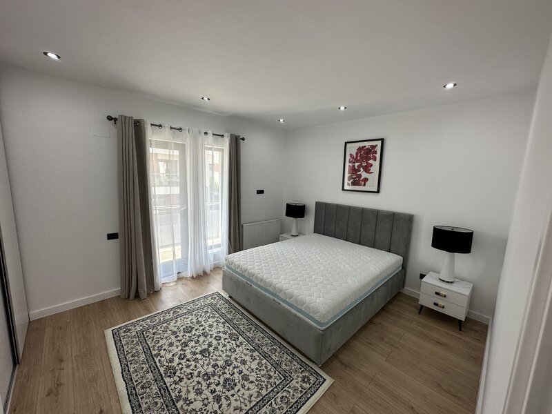 Tunari, Complex Paris Residence